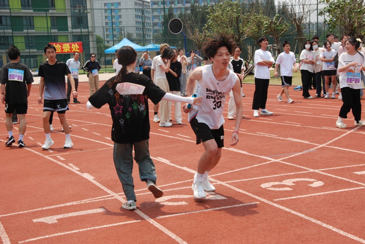 图片9.jpg 图片9.jpg