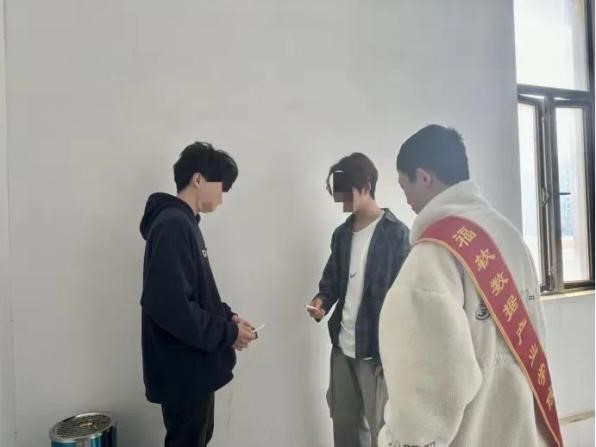 图片24.jpg 图片24.jpg