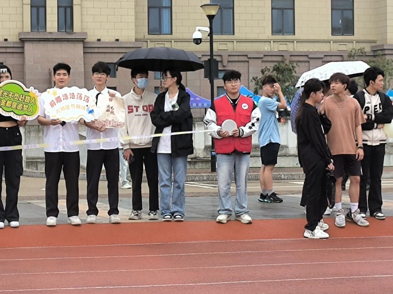 图片15.jpg 图片15.jpg