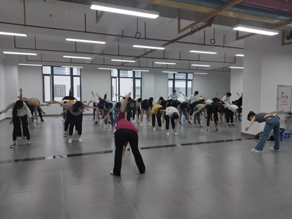 1562915719516940.png image.png