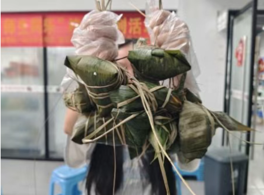 屏幕截图 2025-06-10 171856.png 屏幕截图 2025-06-10 171856.png