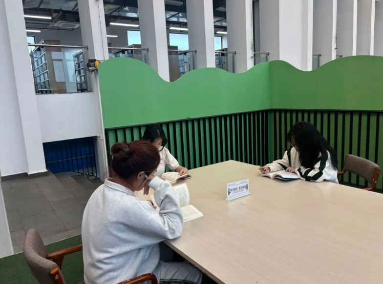 屏幕截图 2025-05-07 145324.png 屏幕截图 2025-05-07 145324.png