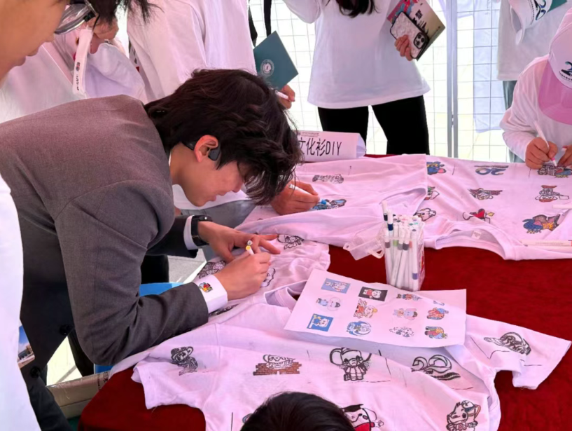 屏幕截图 2025-06-10 173607.png 屏幕截图 2025-06-10 173607.png