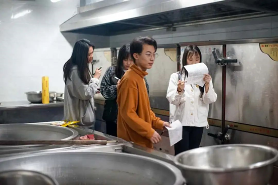 1620694098724224.png image.png